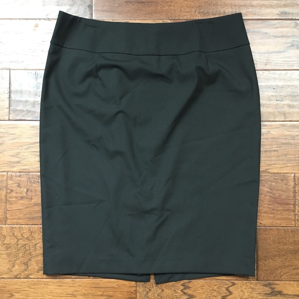 EUC Mossimo Pencil Skirt - Black - sz 16